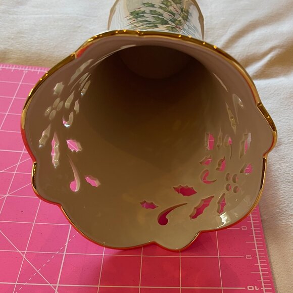 DONATING IF NOT PURCHASED BY 12.1.25 -- 9" Lenox Holiday Medium Vase - Picture 14 of 16